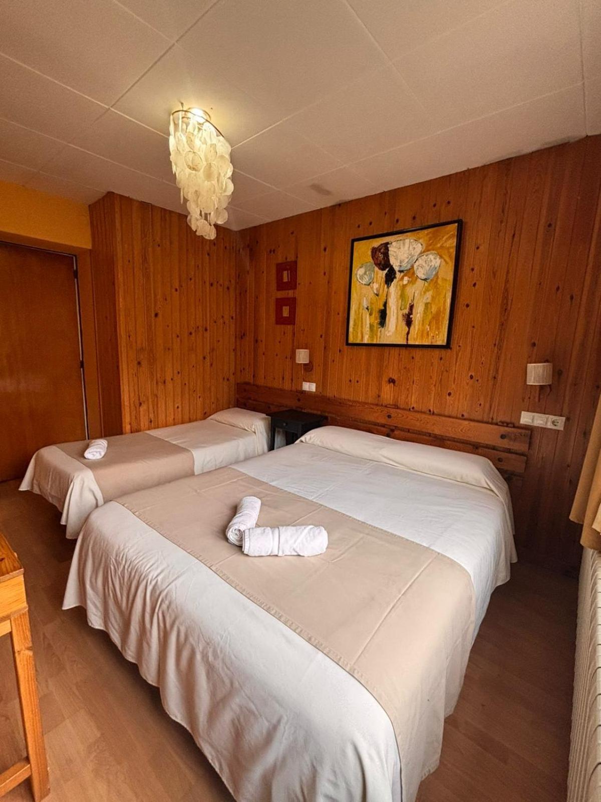 Hotel Prats Ribes De Freser Ngoại thất bức ảnh