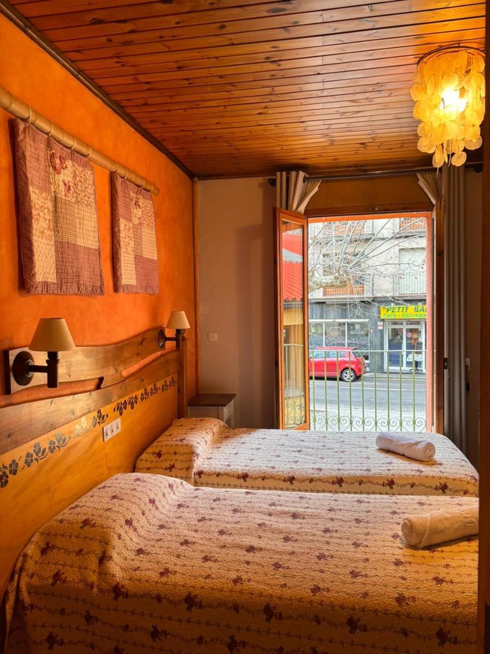 Hotel Prats Ribes De Freser Ngoại thất bức ảnh
